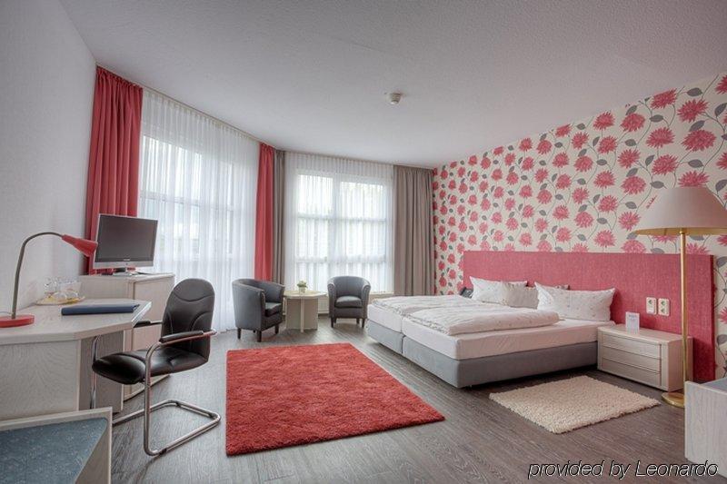 Euro Park Hotel Hennef เฮนเนฟ ภายนอก รูปภาพ