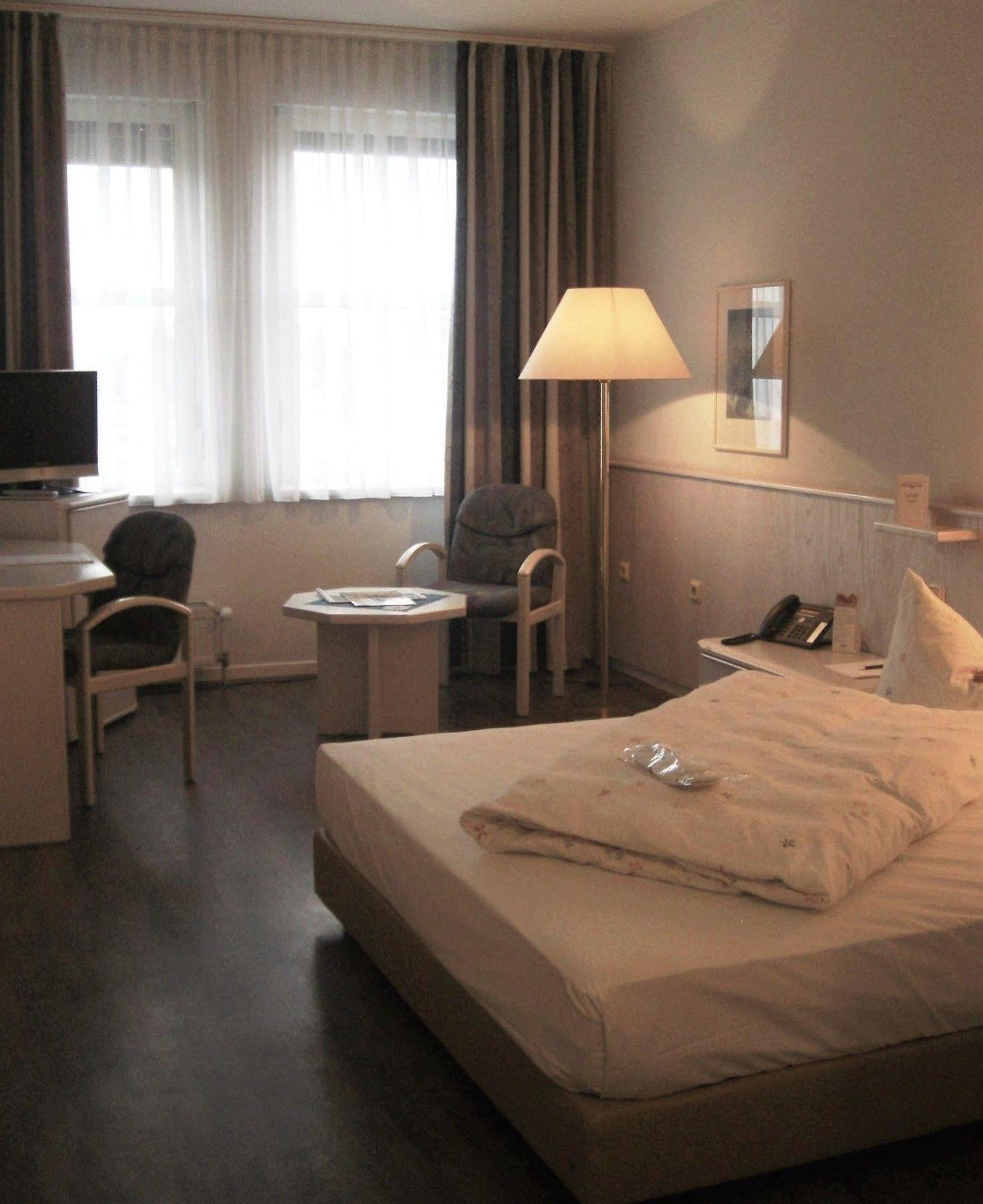 Euro Park Hotel Hennef เฮนเนฟ ภายนอก รูปภาพ